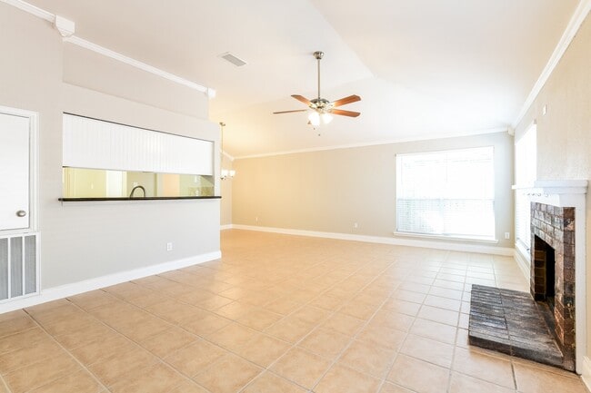 Photo - 17422 Lobo Trail