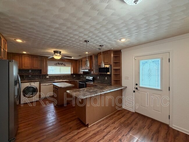 Photo - 28 Gillis Rd