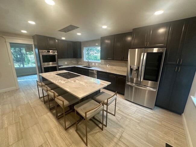 Photo - Upscale Secluded Oasis in Bixby - 5 Beds/3.5 Baths - Separate Mother-in-Law Quarters!