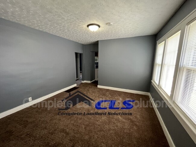 Photo - 2225 1st Ave