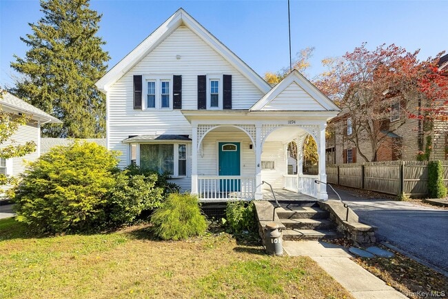 Building Photo - 108 Church St