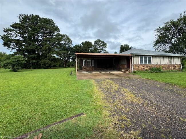 Photo - 600 Paw Paw Rd