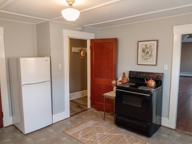 Photo - 60 Pleasant St Unit 2