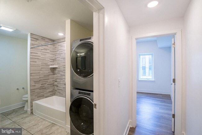 Photo - 2444 Frankford Ave Unit A