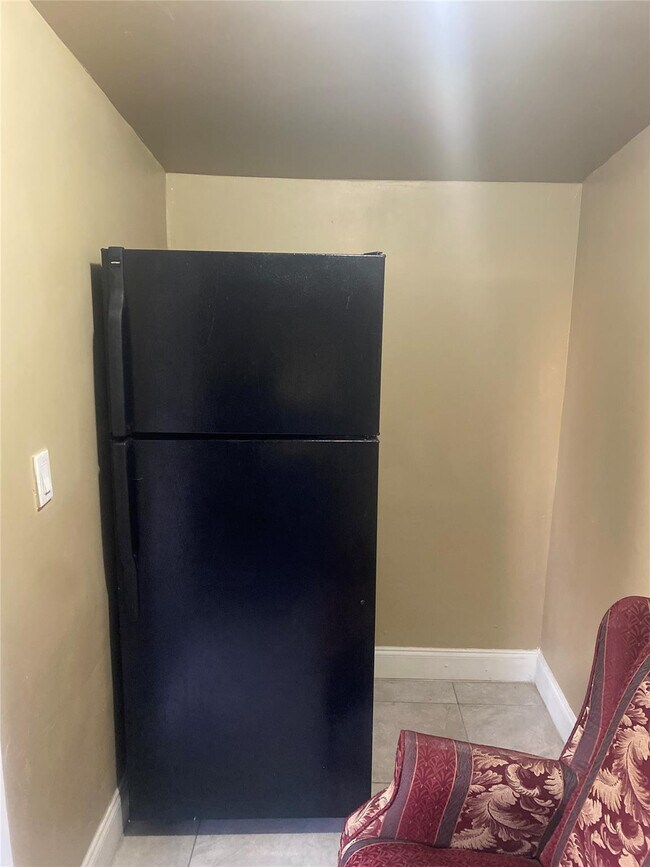 Photo - 5709 NW 23rd St