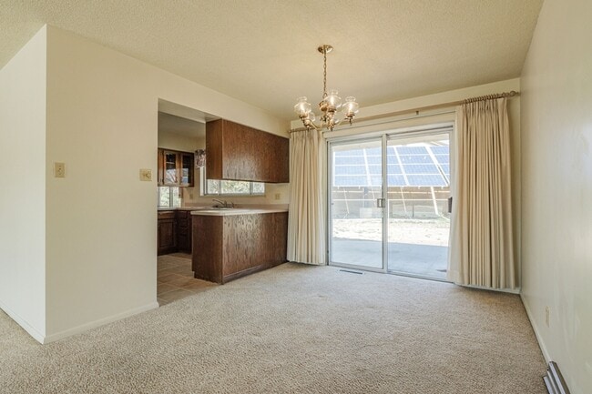 Photo - 328 Mayfair Dr