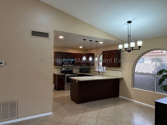 Photo - 7568 W Kerry Ln