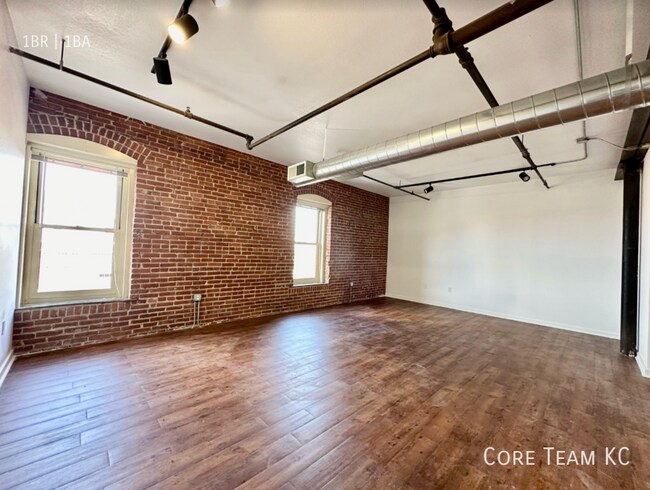 Photo - 204 Walnut St Unidad 307
