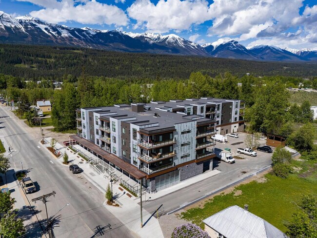 Photo - 901-907 7 St N Unit ID1308638P