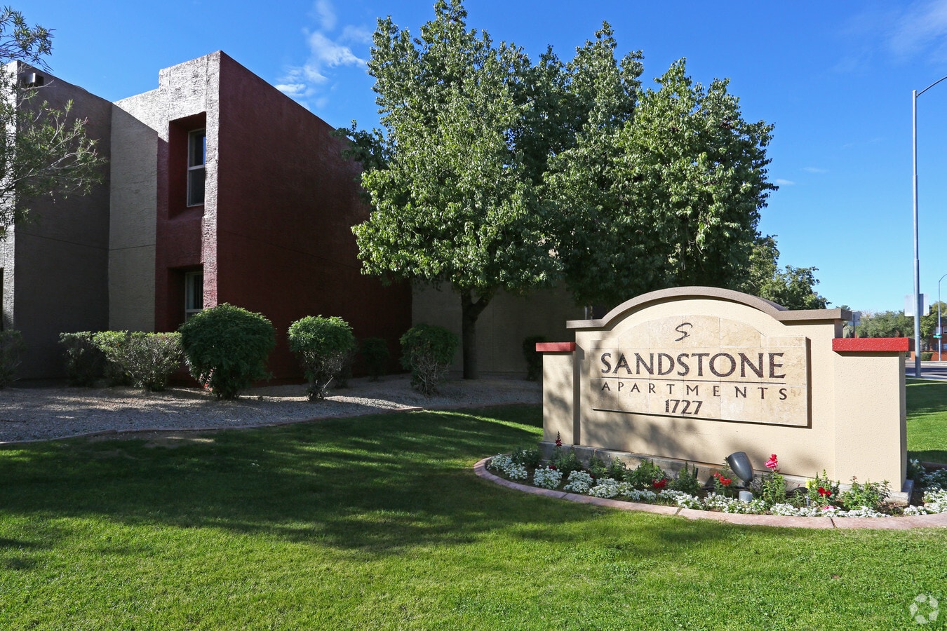 Sandstone Apartments - Sandstone Apartments