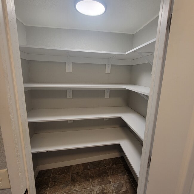 Photo - 242 9th Ave N