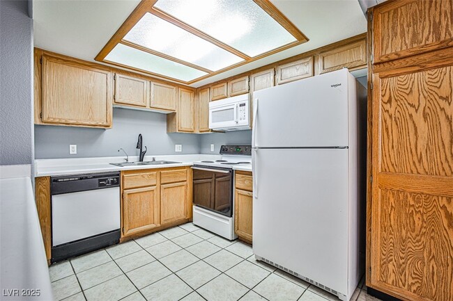 Building Photo - 8410 Eldora Ave Unit 1001