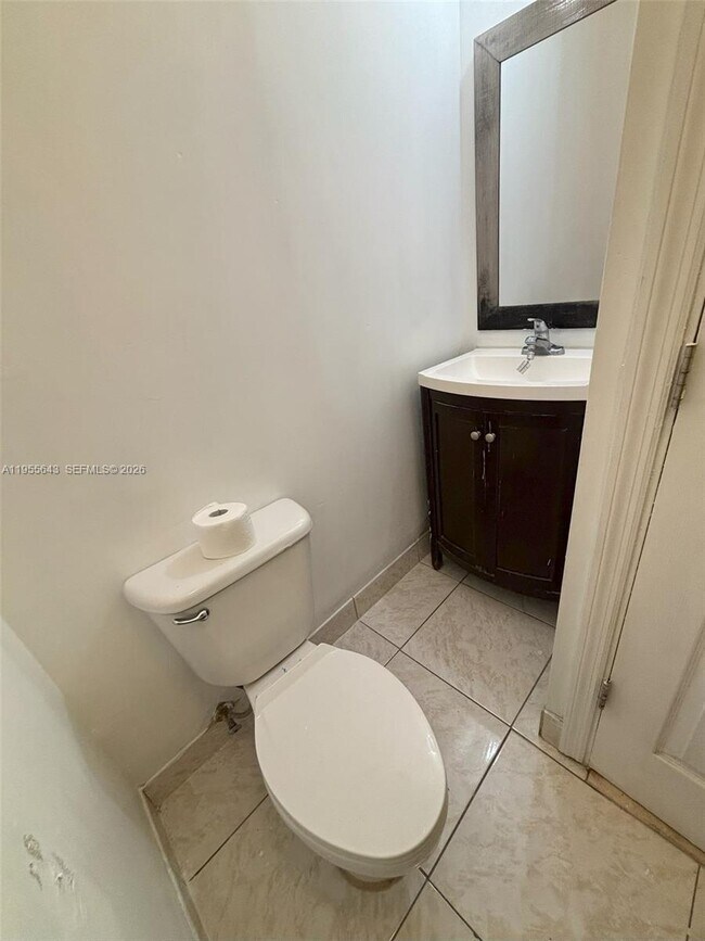 Photo - 3299 Bird Ave Unit 5