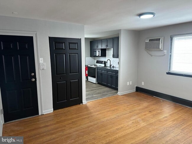 Photo - 517 Morgan Ave