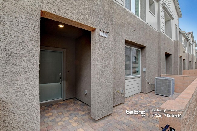 Photo - 1519 Layla Crossing Ave