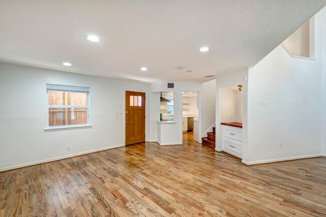 Photo - 1020 Heights Blvd