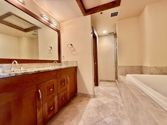 Photo - Luxury Studio in the Heart of Downtown Colorado Springs – All utilities included-Premium Living w... Unit 370