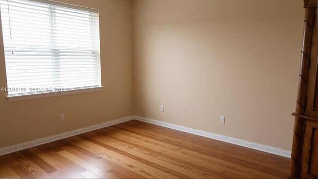 Photo - 1524 SW 50th St Unit 0