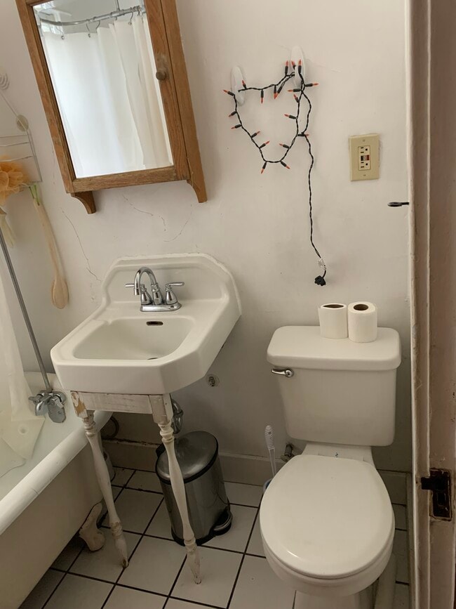 Photo - 1628 Dayton Ave