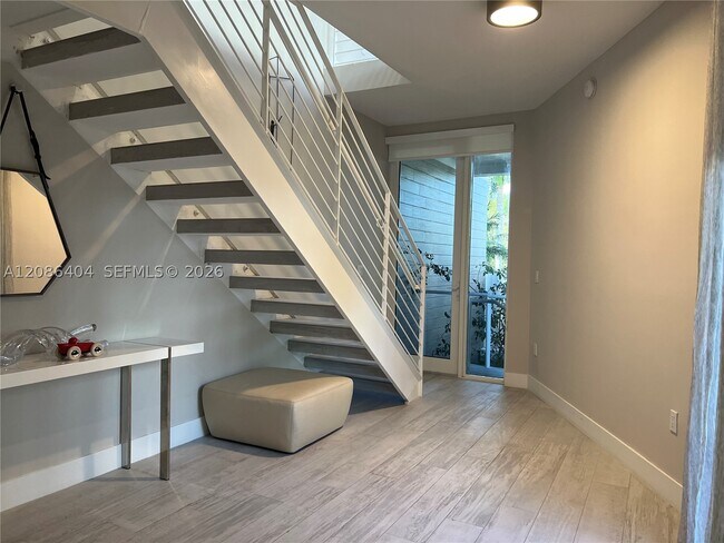 Photo - 1000-1099 99th St Unit 6