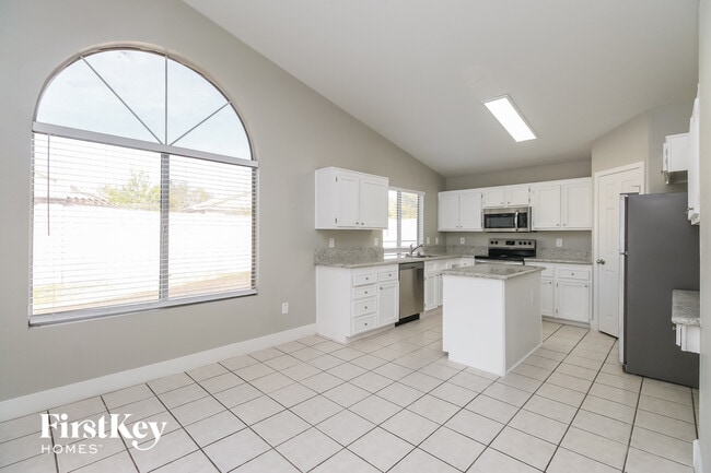 Photo - 812 E Morelos St