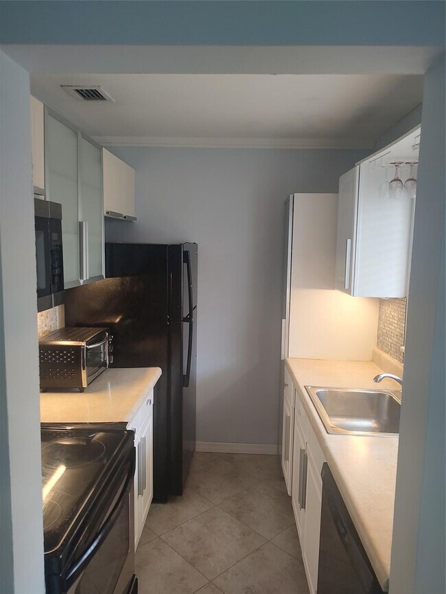 Photo - 3030 NE 5th Terrace Unit 11