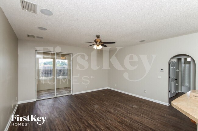 Photo - 1133 Serenade St NW