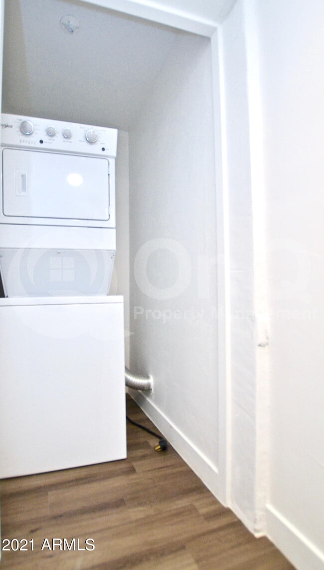 Photo - 1202 E Kaler Dr Unit 1