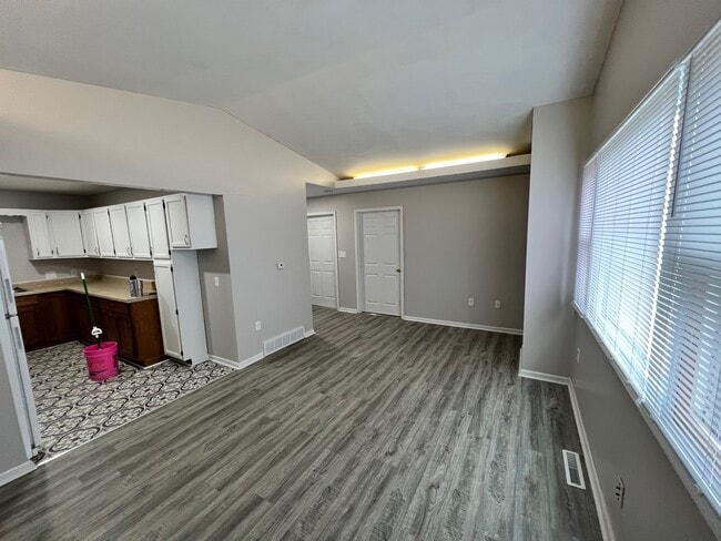 Photo - 911 18th Ave Townhome