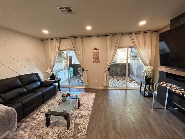 Photo - 2349 Altisma Way Condo Unit B