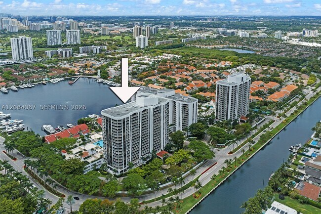 Photo - 3610 Yacht Club Dr Unit 1807