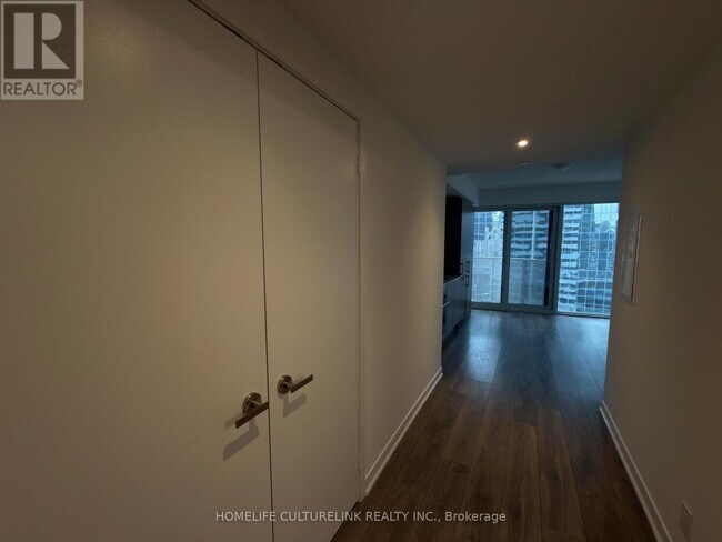 Photo - 100 Harbour St Unit 1908