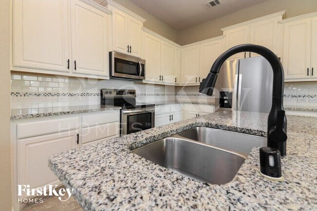105 Gentle Cir Way