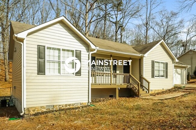 3 Bedroom Pet-Friendly Home in Stockbridge, GA with Main Street Renewal