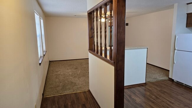 Entry - 408 N Joplin Pl Unit B
