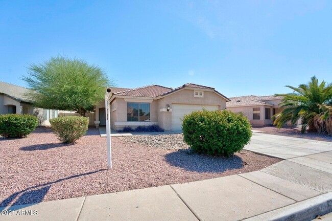 Building Photo - 10783 W Edgemont Ave