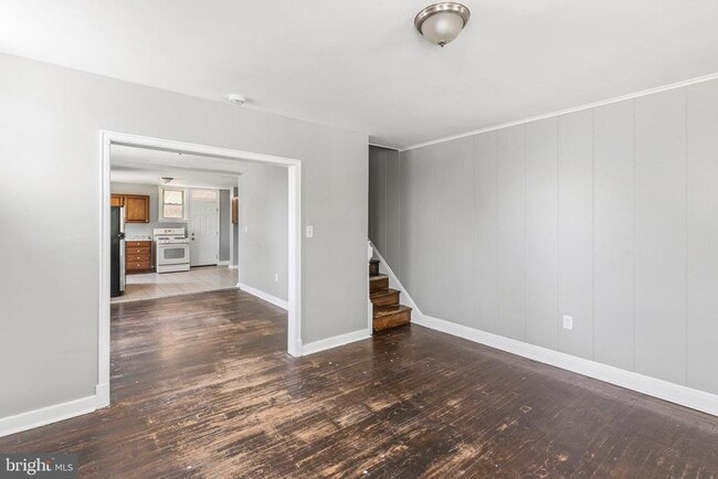 Photo - 2056 Griffis Ave