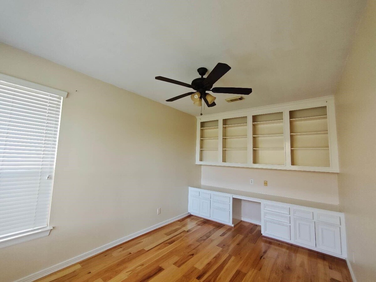 Photo - 3315 Frostwood Dr