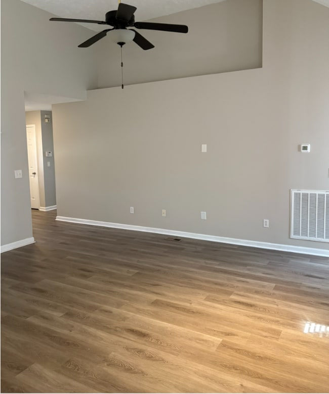 Photo - 6428 Paddington Way