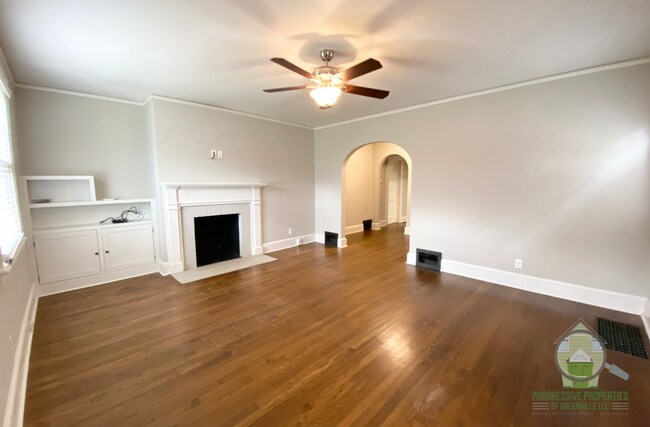 Photo - 210 W Faris Rd