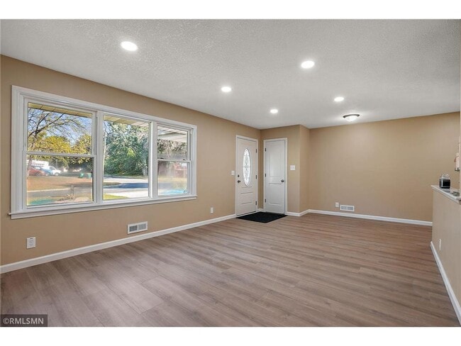 Photo - 7961 59th Ave N