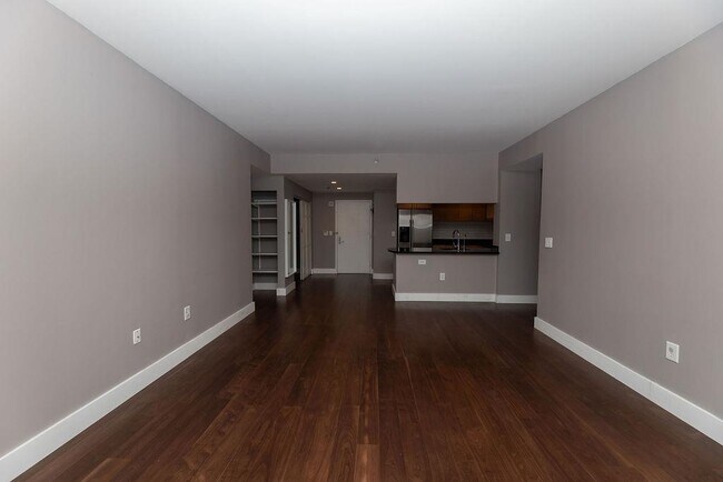 Photo - 102 Christopher Columbus Dr Unit 306