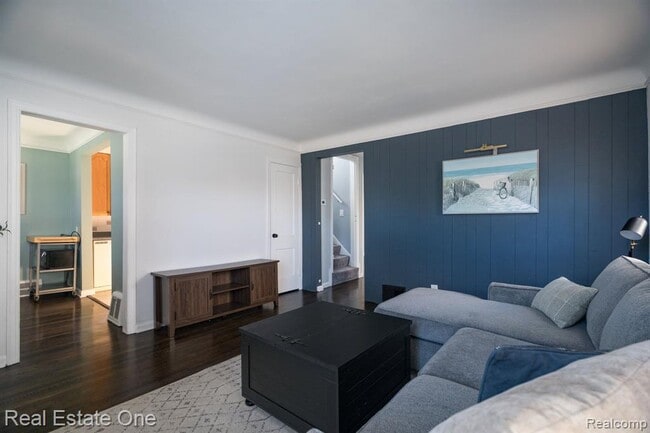 Photo - 2989 Cummings Ave