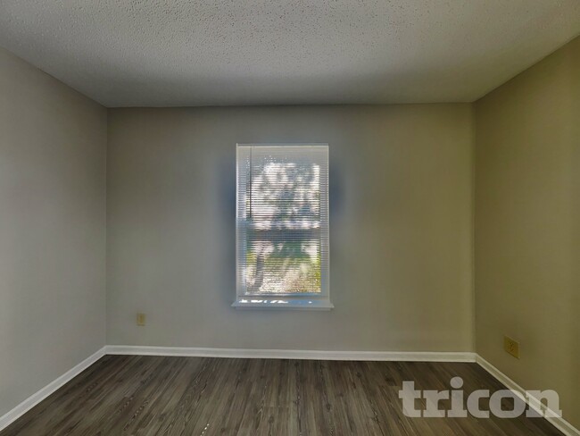 Photo - 9899 Olympic Cir