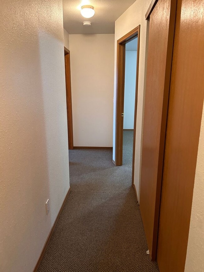 Photo - 607 Taylor Unit A