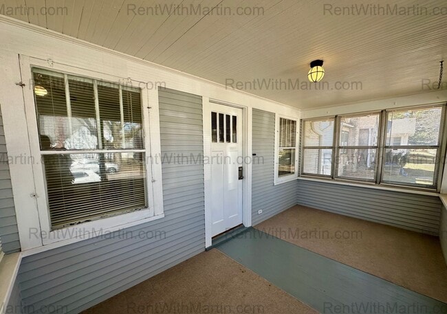 Photo - 1917 W 3rd St