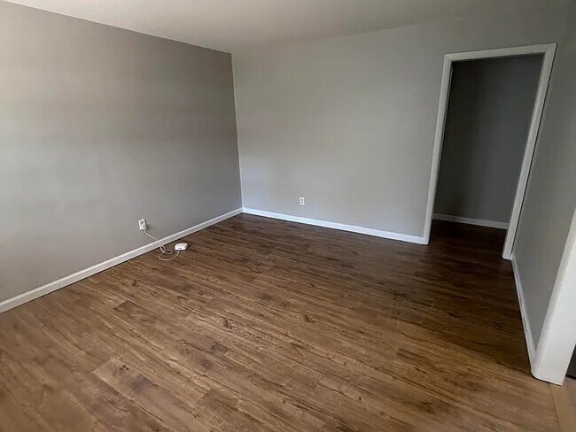 914 Cottonwood St Unit 4