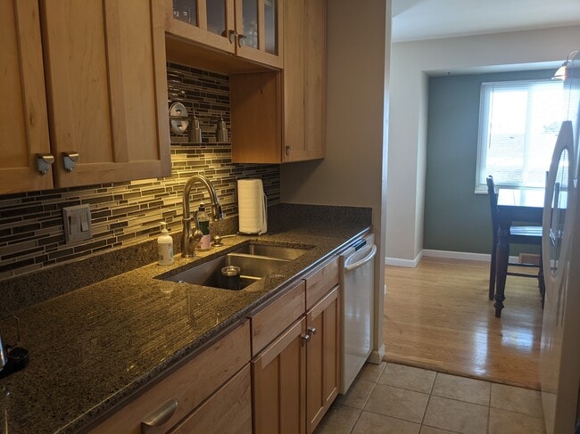 Photo - 2089 S Deframe St