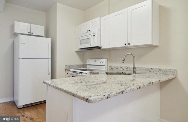 Photo - 1206 E Palmer St Unit 2