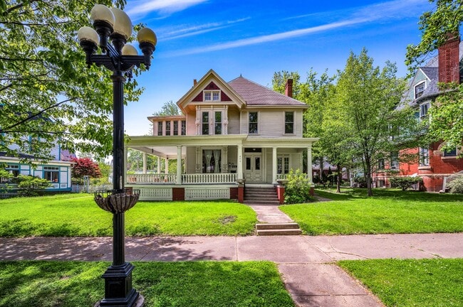 Photo - 245 NE Randolph Ave Unit A